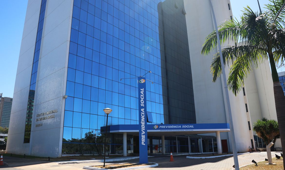 AMICIC - INSS antecipa benefícios de cartões de final 5 e 0 nesta sexta